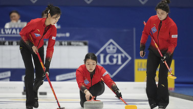 也是战队告 也是战队告