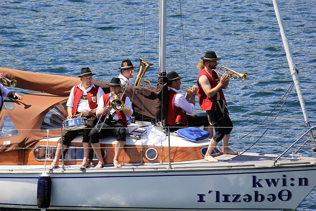 墨重彩的一 墨重彩的一